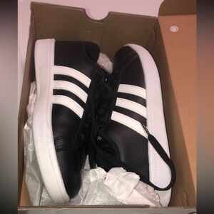 Adidas Cloudfoam Advantage Sneakers